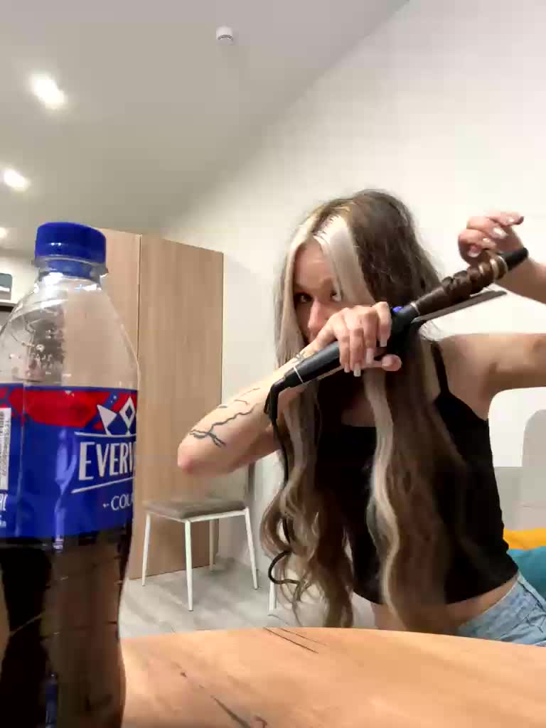 askorbinkiii Live Sex December 14, 2025