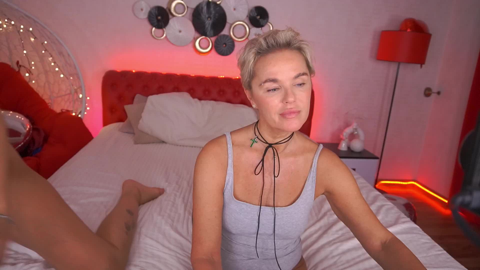 PleasureWeCouple Live Sex December 18, 2025