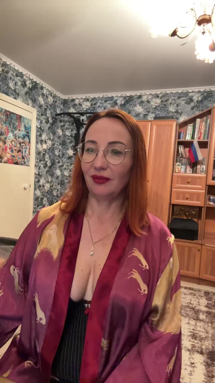 Pink-Lips Live Sex December 17, 2025