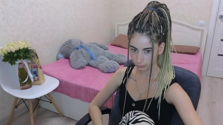 LittleFreya9 Live Sex December 13, 2025
