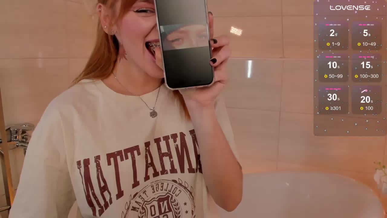 Phoenix_Margo Live Sex December 18, 2025