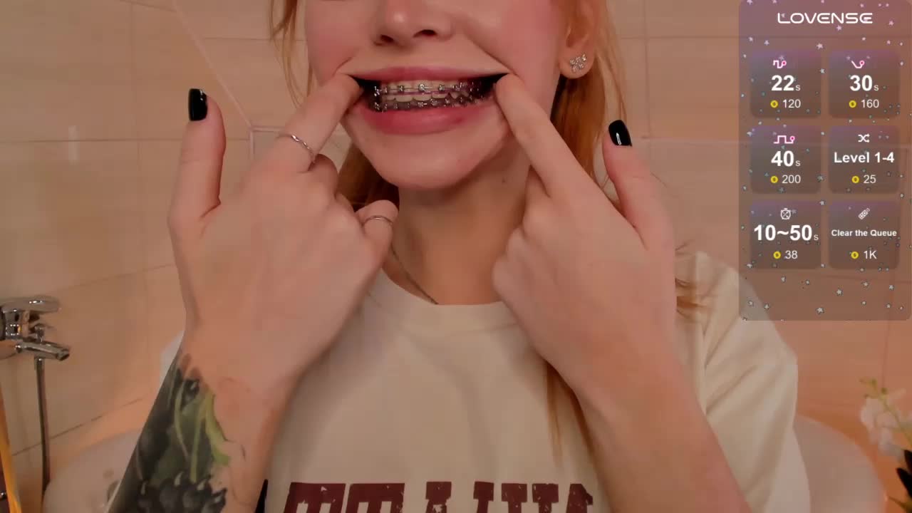 Phoenix_Margo Live Sex December 18, 2025