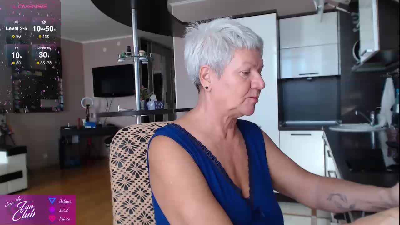 roxana-brooks Live Sex December 15, 2025