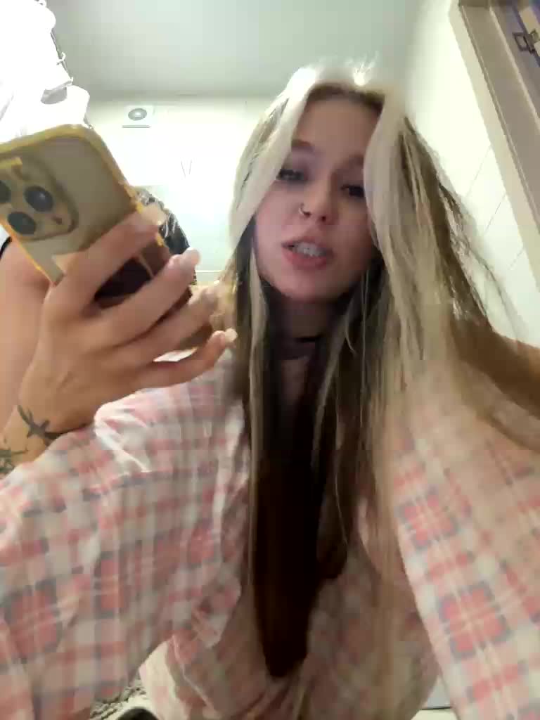 askorbinkiii Live Sex December 13, 2025