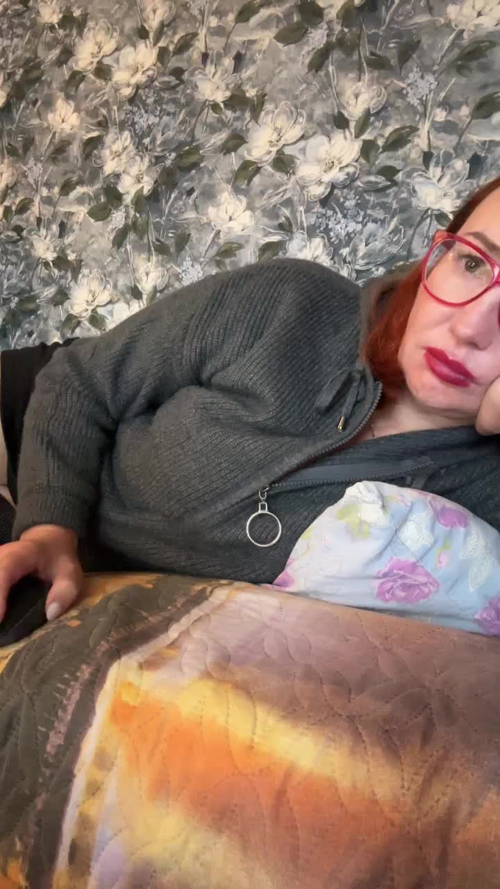 Pink-Lips Live Sex December 17, 2025