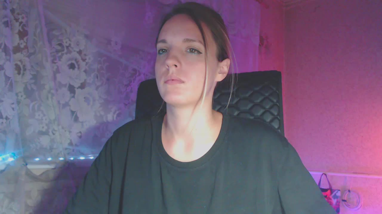 Babymuro4ka Live Sex December 17, 2025