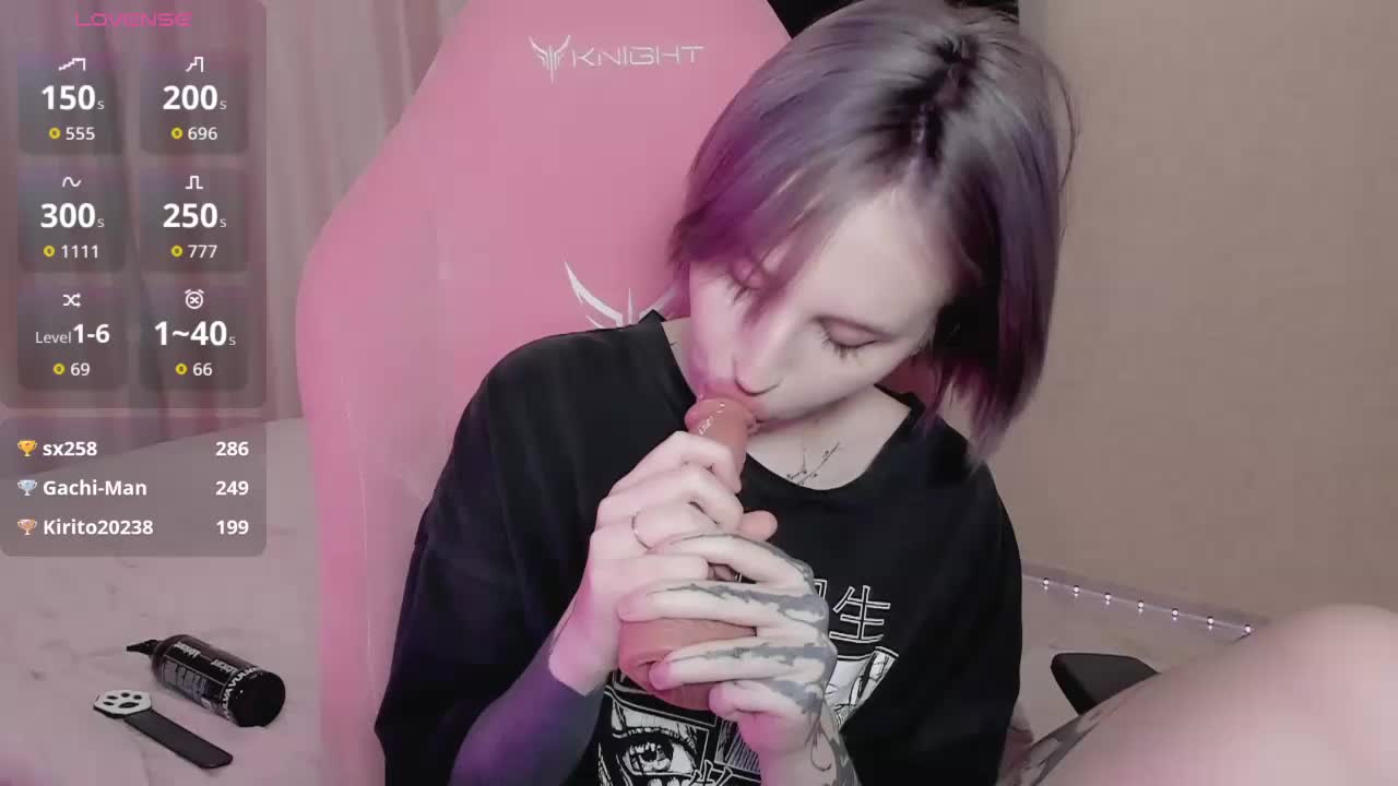 luvsoak Live Sex December 17, 2025