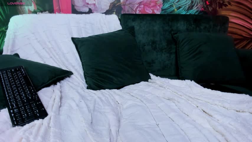 EllieMori Live Sex December 13, 2025