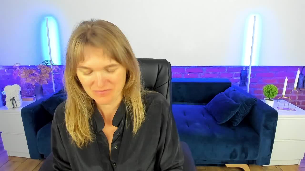 Annabel-xxx Live Sex December 14, 2025