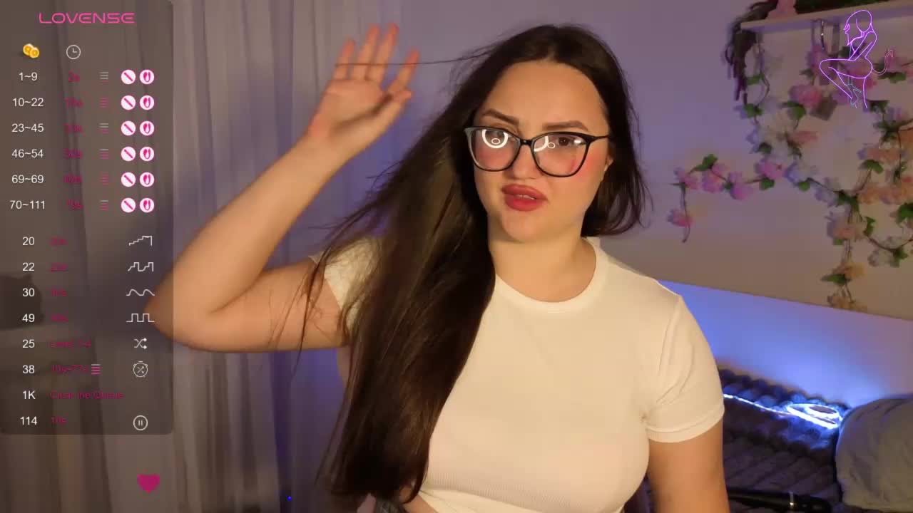 MiraSevan999 Live Sex December 13, 2025