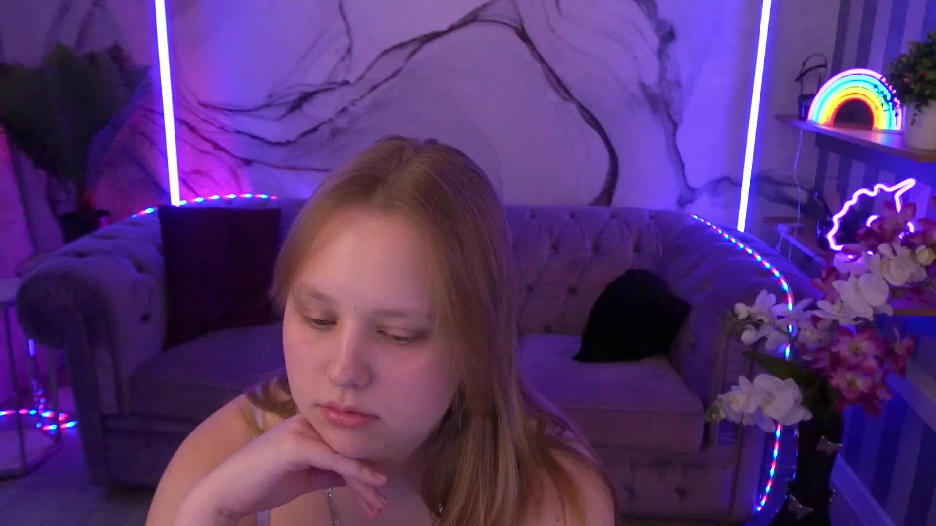 CrystallPaws Live Sex December 14, 2025