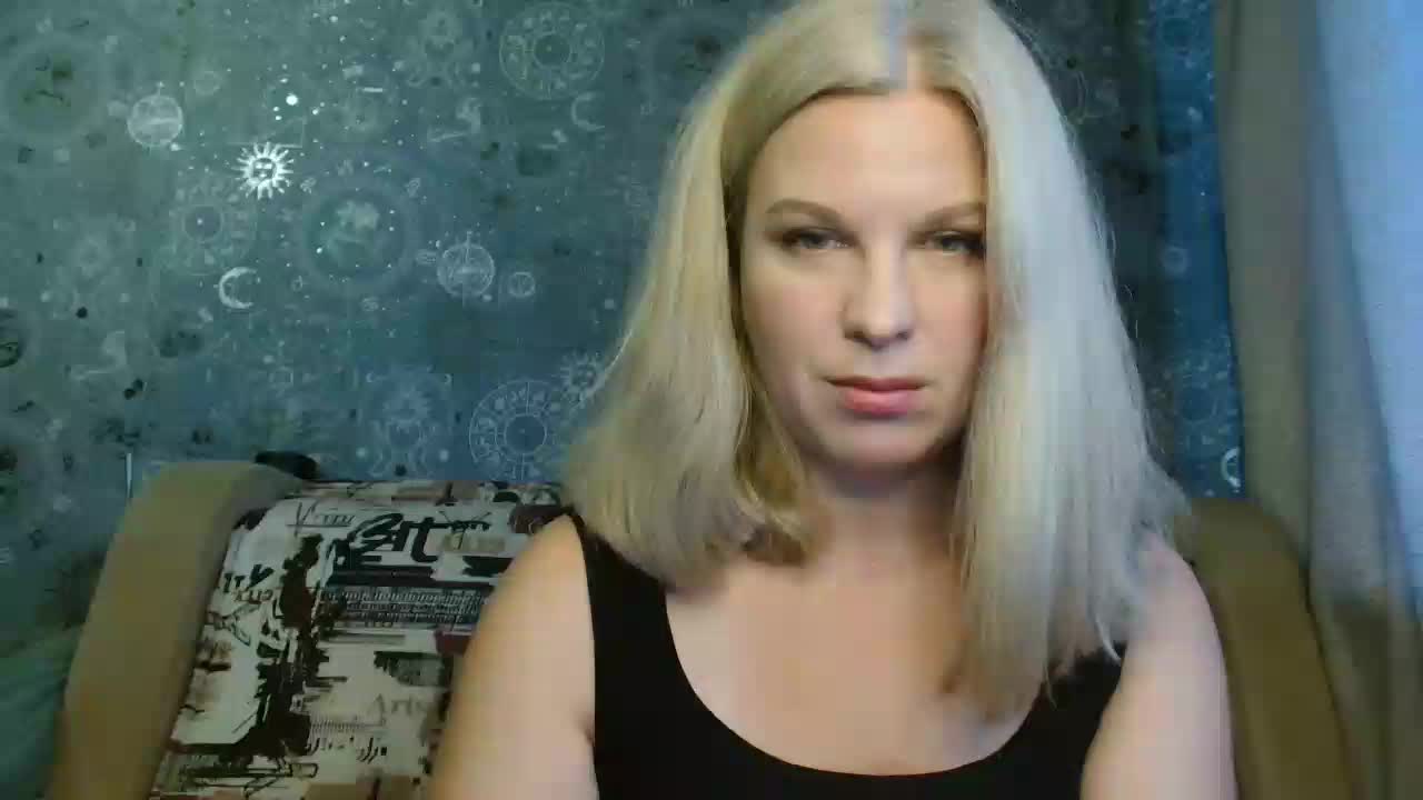 BlondeFox Live Sex 2025.08.22