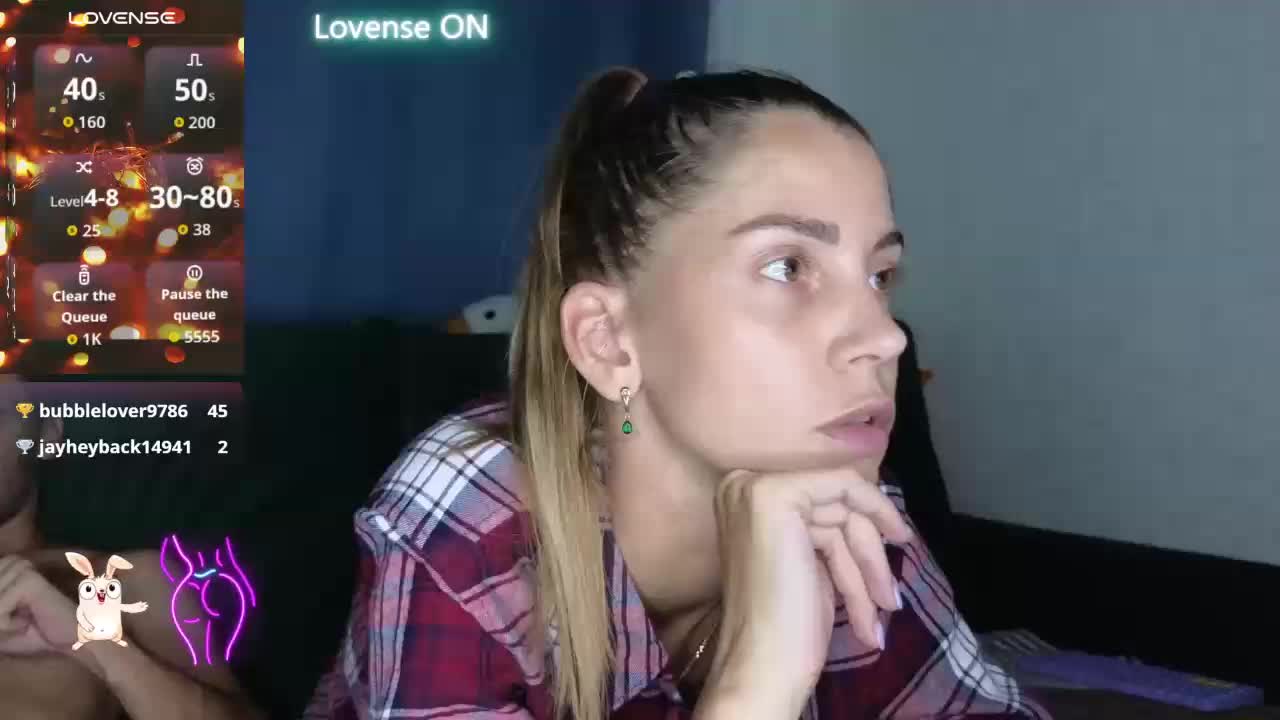 Couple_Twix Live Sex December 14, 2025