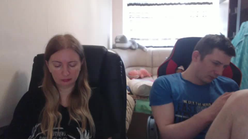 jenisandpeter Live Sex December 15, 2025