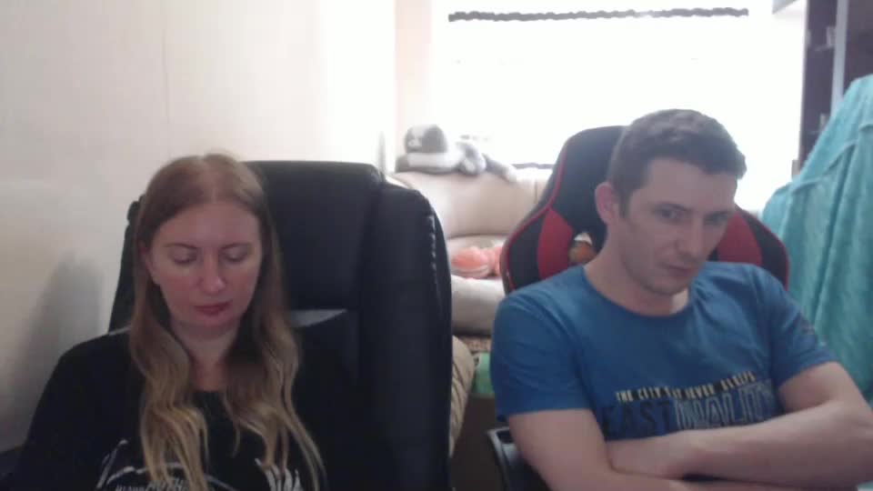 jenisandpeter Live Sex December 15, 2025