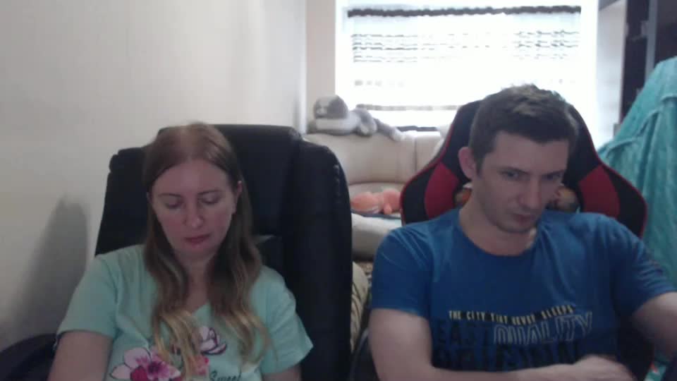 jenisandpeter Live Sex December 15, 2025