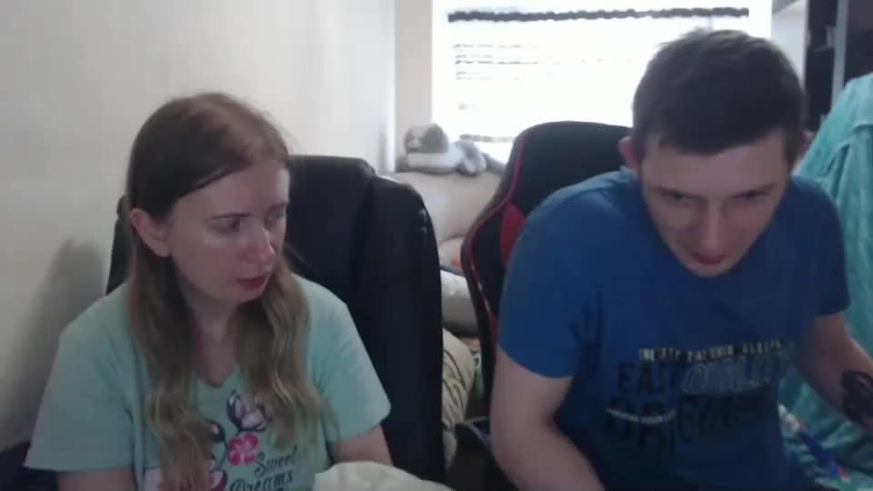 jenisandpeter Live Sex December 15, 2025