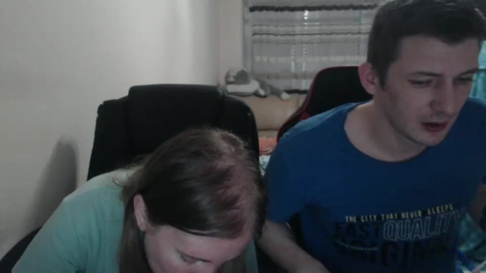 jenisandpeter Live Sex December 15, 2025