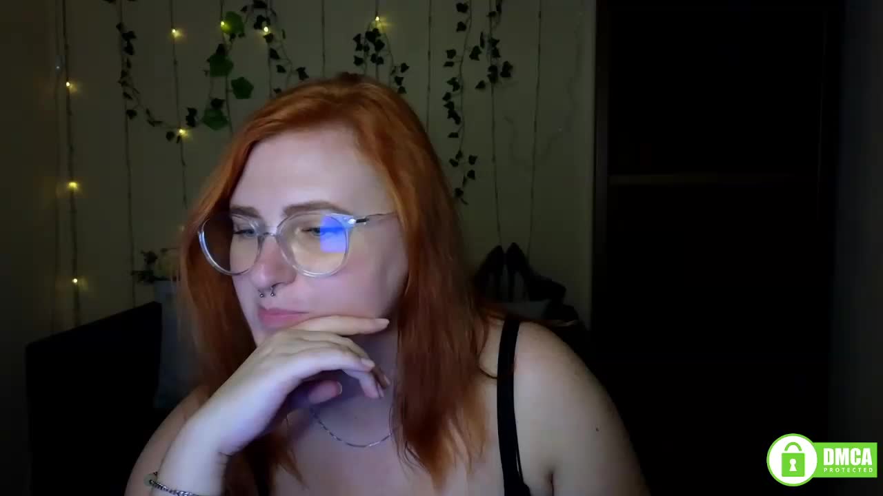 Aliciaredluv Live Sex December 17, 2025