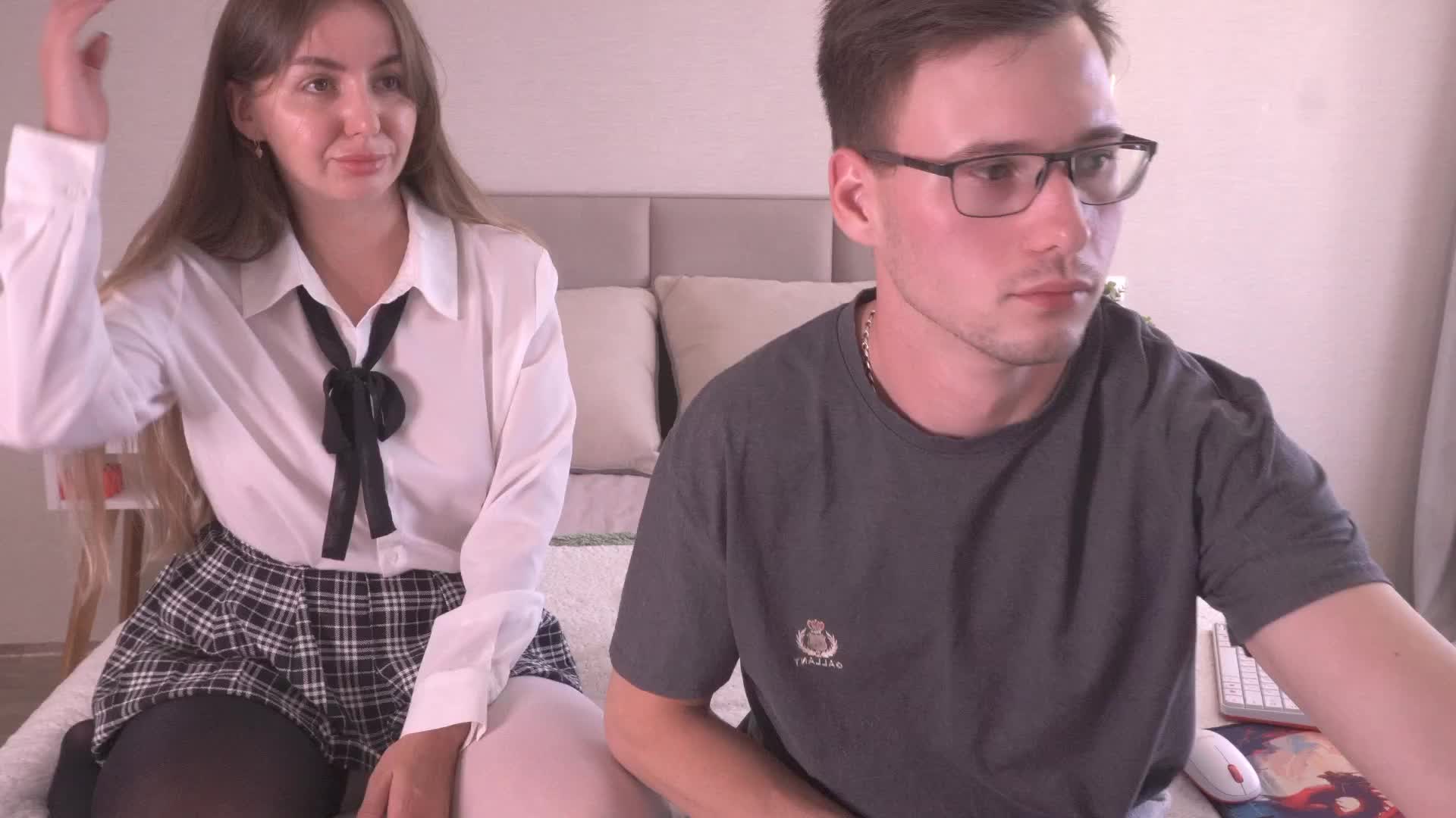 PashaAndMila Live Sex December 17, 2025