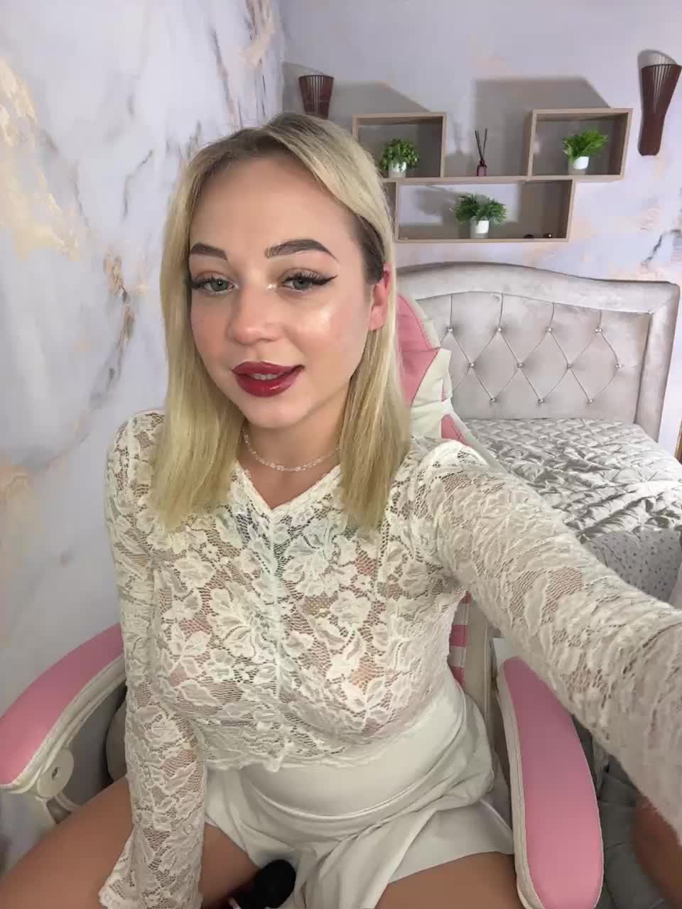 Kristallik-1 Live Sex December 18, 2025