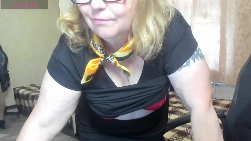 Frau_Marta Live Sex December 17, 2025