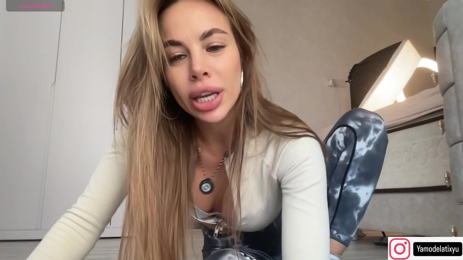 diffgirls1-1 Live Sex December 17, 2025