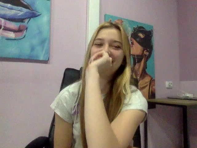 Vikky77 Live Sex August 22, 2025