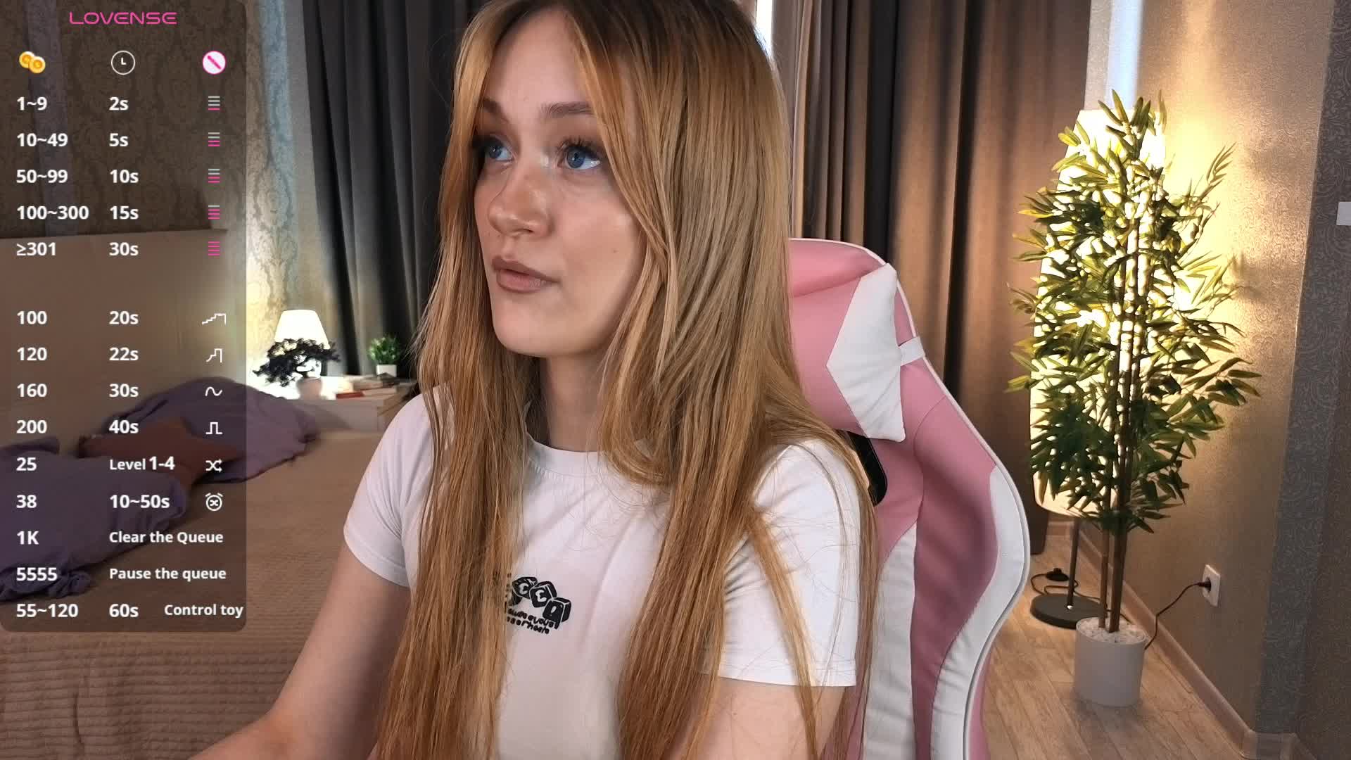 hey-monkey Live Sex December 17, 2025