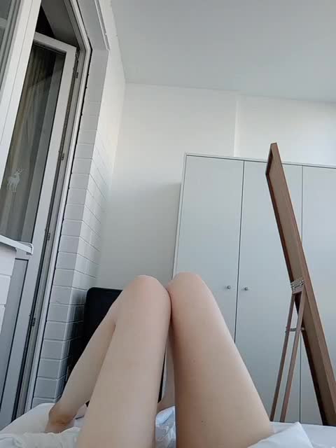 klubnichkka Live Sex December 14, 2025