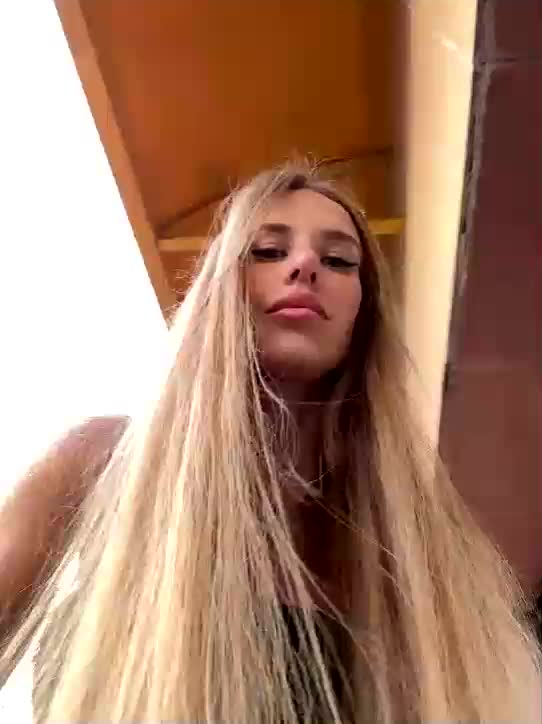 ALVUWKA Live Sex December 13, 2025