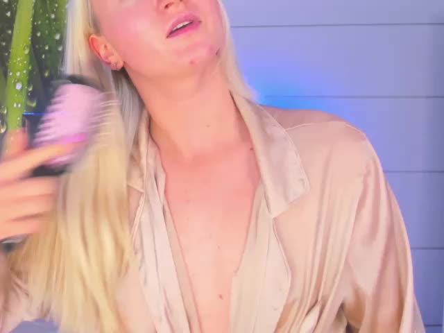 HollyTaillor Live Sex December 14, 2025