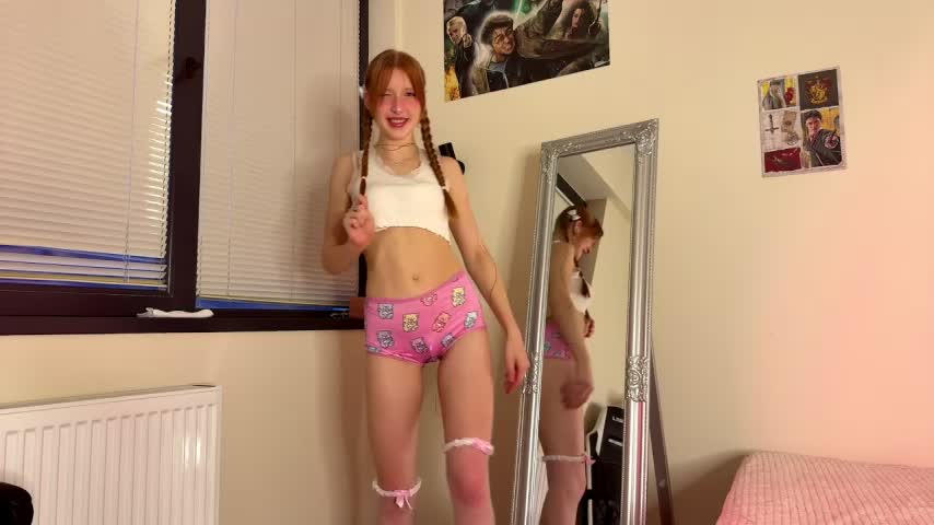 FoxieKiss Live Sex December 13, 2025