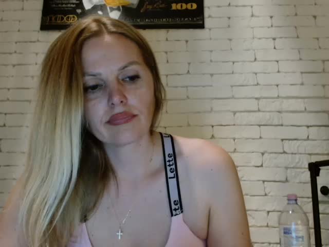 Angel_girllovemy Live Sex December 14, 2025