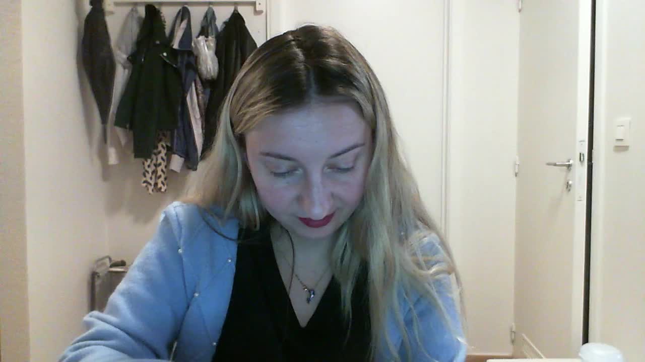 RuslanaFlower Live Sex December 15, 2025