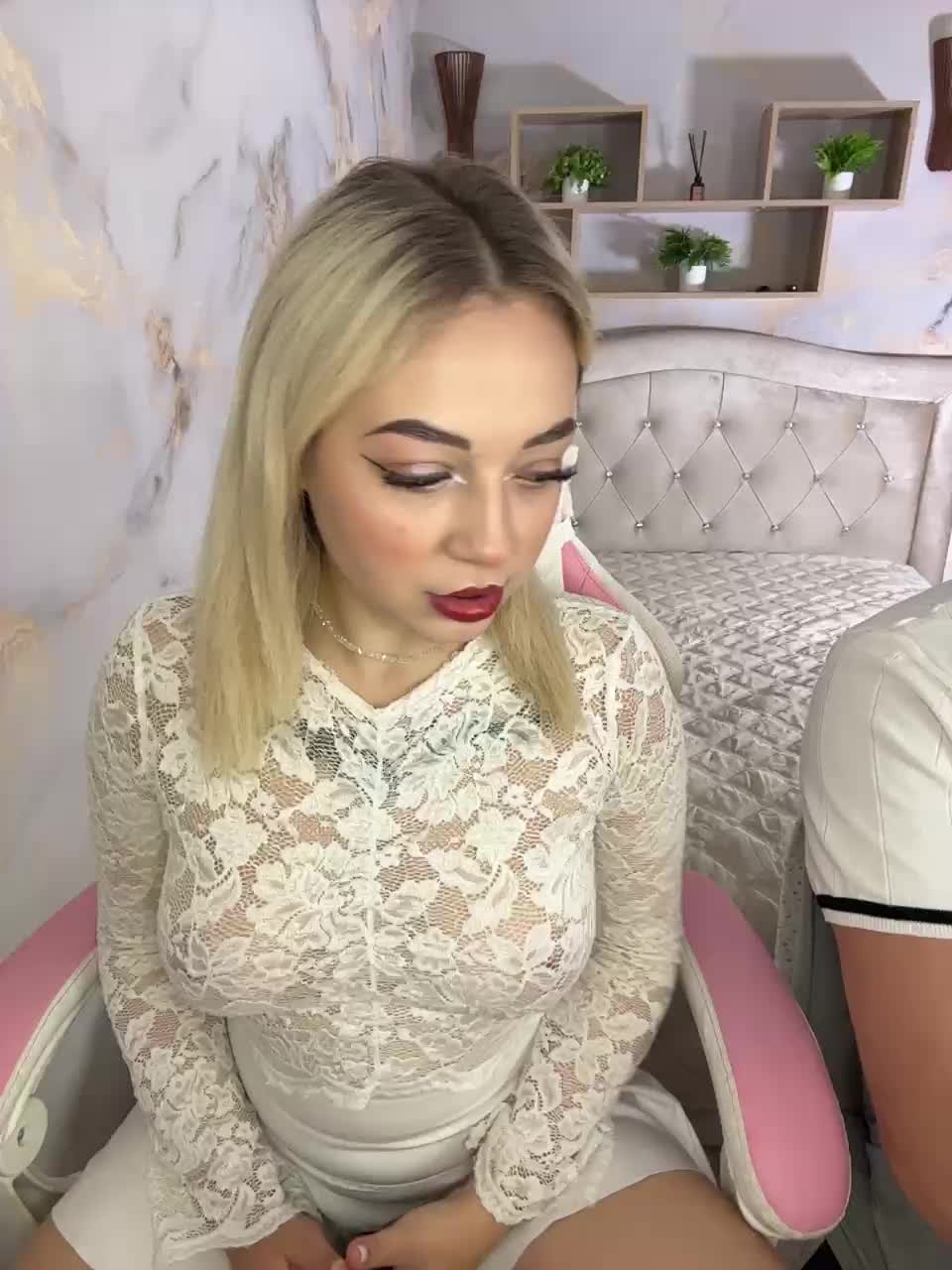 Kristallik-1 Live Sex December 18, 2025