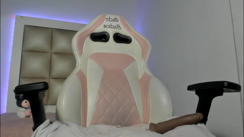 jadeestudios Live Sex December 17, 2025