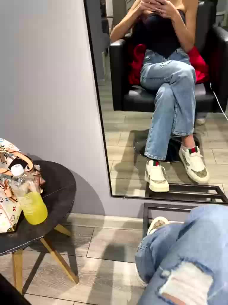 ALVUWKA Live Sex December 13, 2025