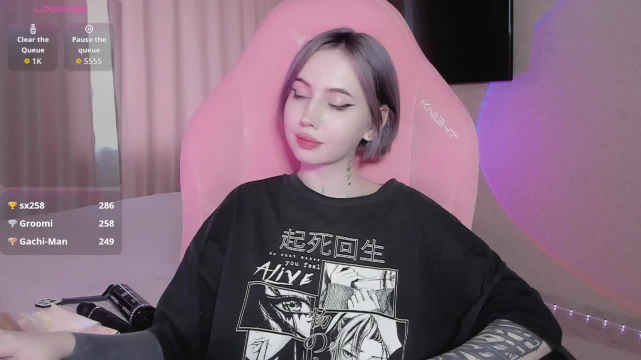 luvsoak Live Sex December 17, 2025