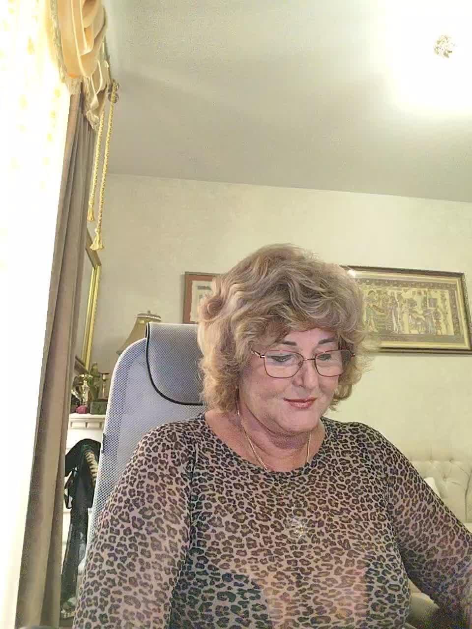 KarinkaSweet Live Sex December 13, 2025