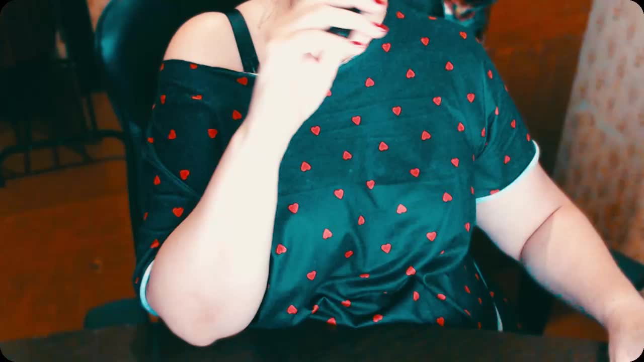 Alisa1917 Live Sex December 17, 2025