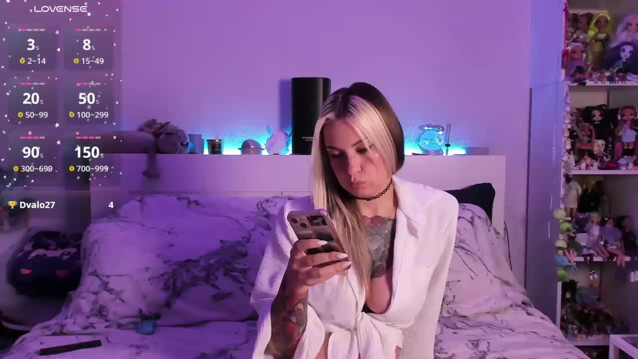 ChloeKohaku Live Sex December 17, 2025