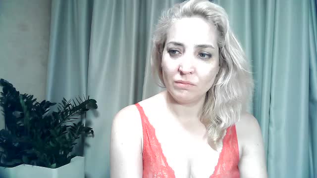 mariska-kiska Live Sex December 18, 2025