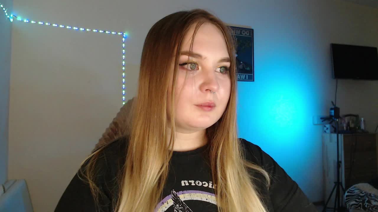 Greeenfriends6969 Live Sex December 13, 2025