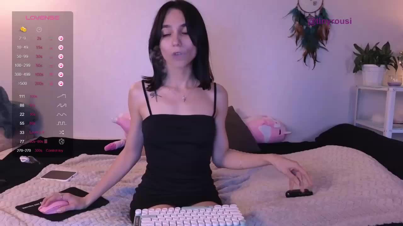 tiny_rousi Live Sex August 23, 2025