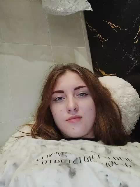 Monika_live Live Sex December 17, 2025