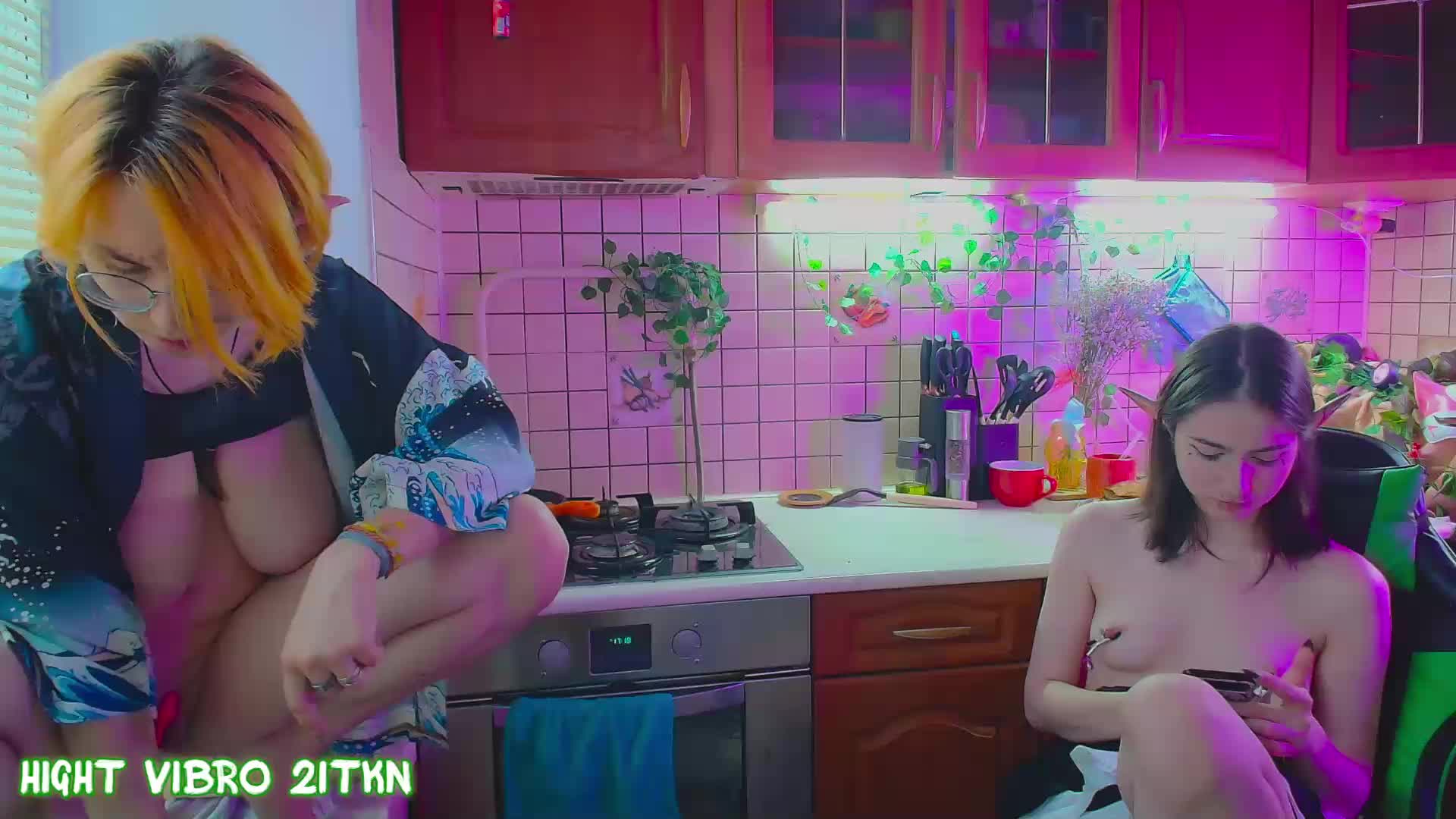 Tricky_Kitsune Live Sex December 17, 2025