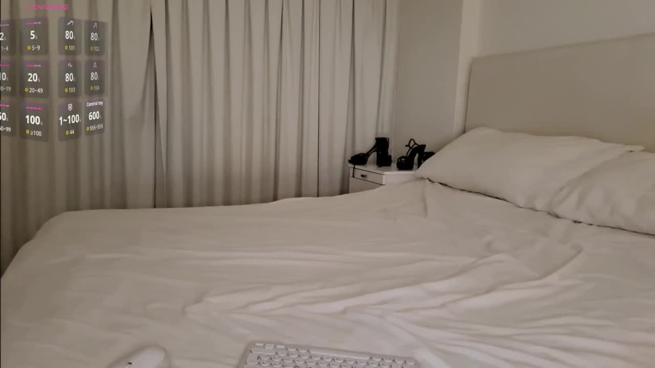 Bella_Byers Live Sex December 17, 2025