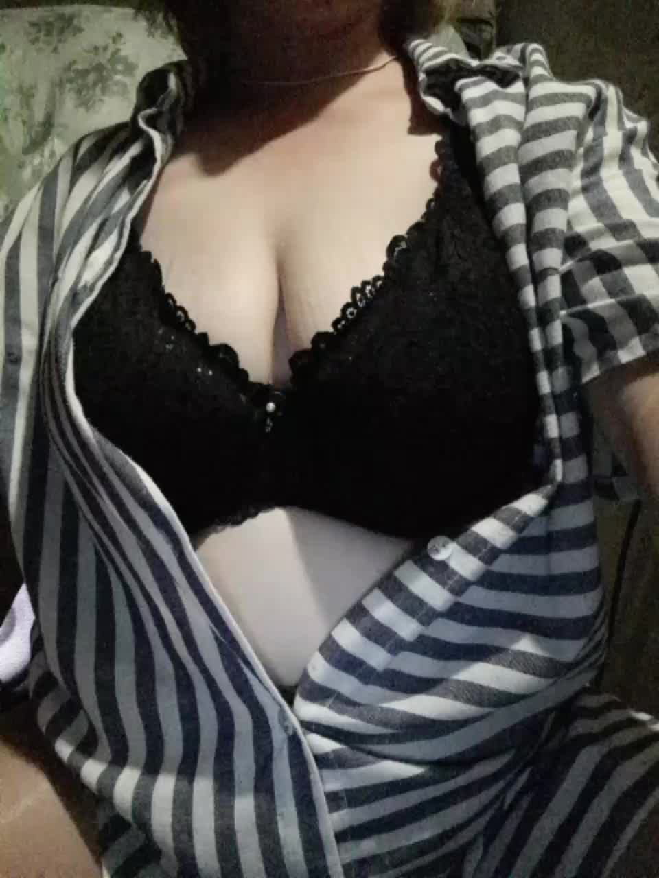 Iriska2025 Live Sex December 18, 2025