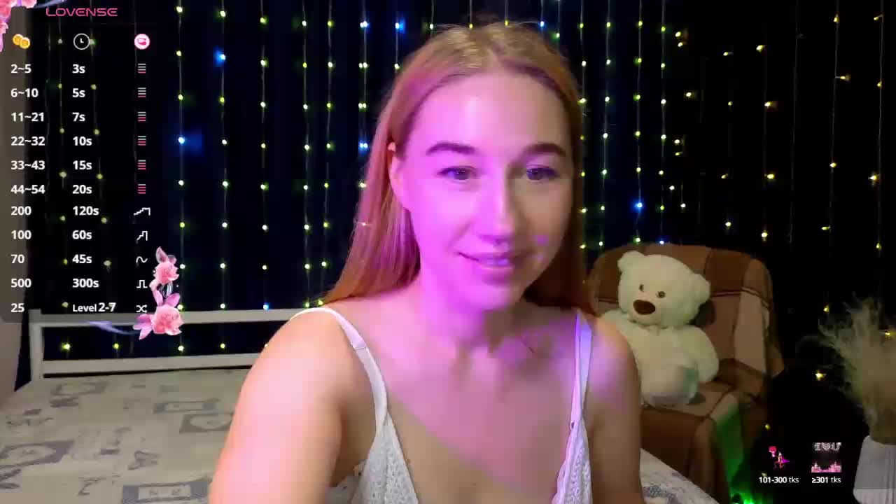 kiskaWEDNESDAY Live Sex December 17, 2025